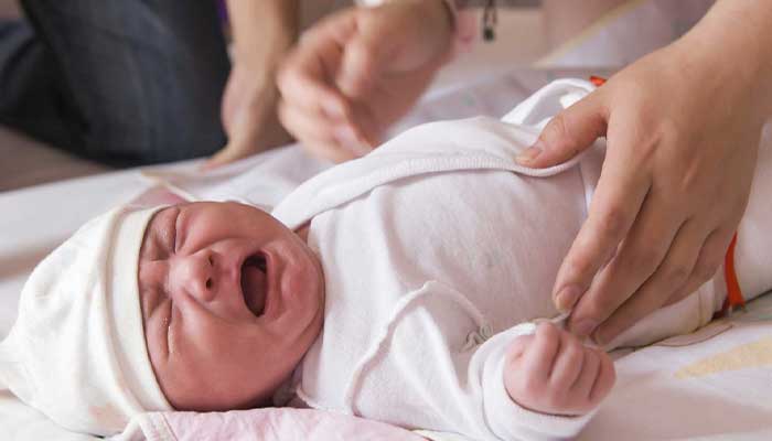 ختنه بدون درد نوزاد