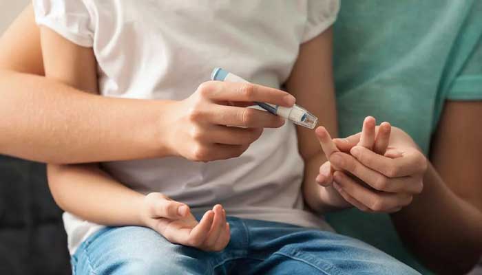 نقش مراکز تخصصی در ارائه خدمات دیابت کودکان در تهران